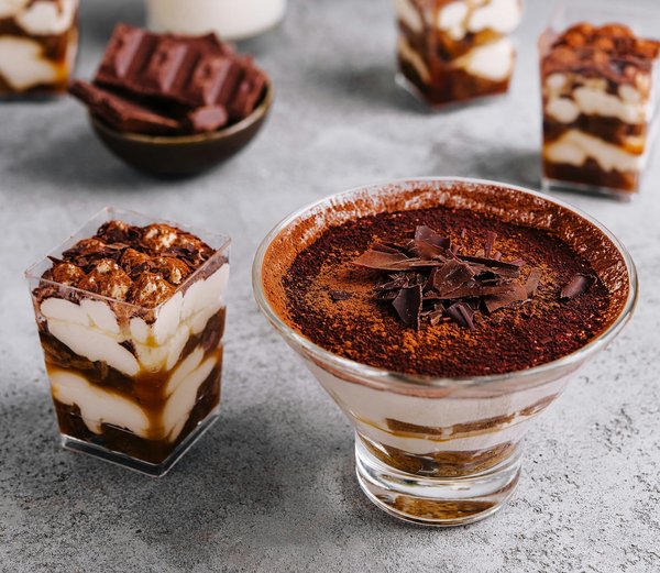 Quelles sont les meilleures recettes de desserts à base de farine de coco pour une option faible en glucides?