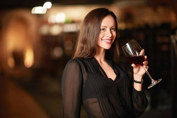 Comment organiser une soirée de dégustation de vins de Bourgogne dans un bar à vins?